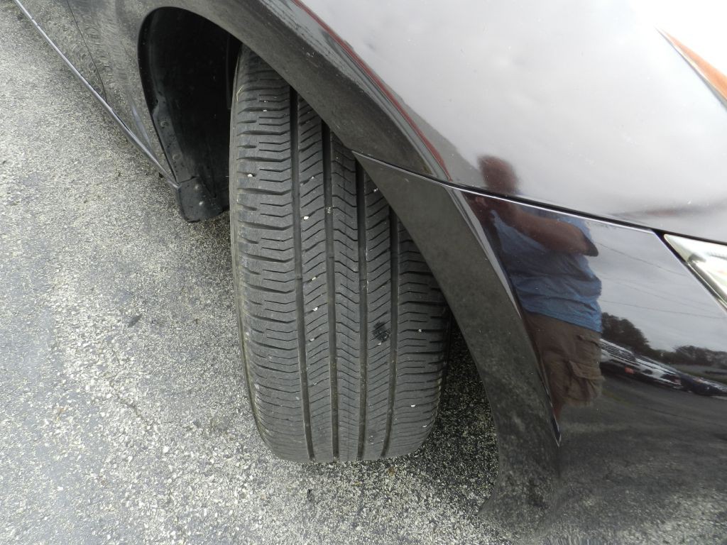 2011 Nissan 370Z Image 16