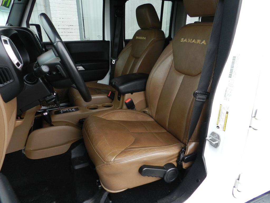 2014 Jeep Wrangler Unlimited Image 2