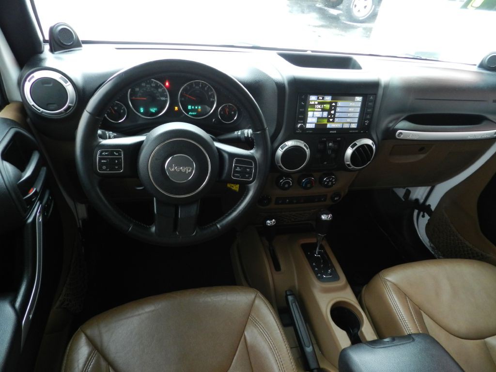 2014 Jeep Wrangler Unlimited Image 9