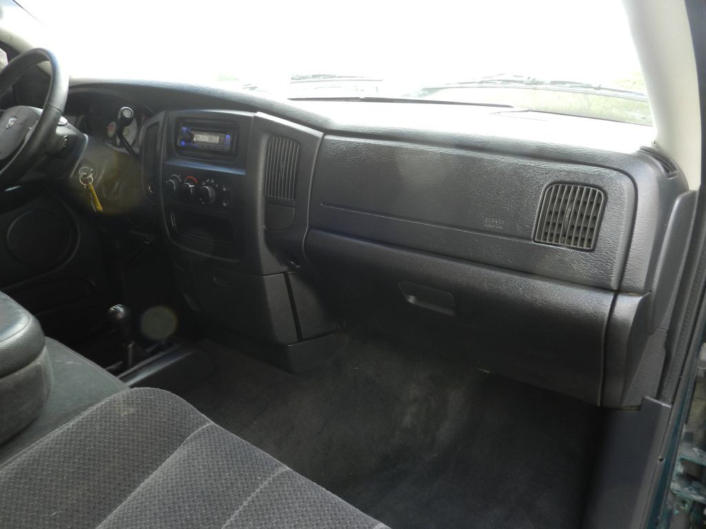 2004 Dodge Ram 2500 Image 13
