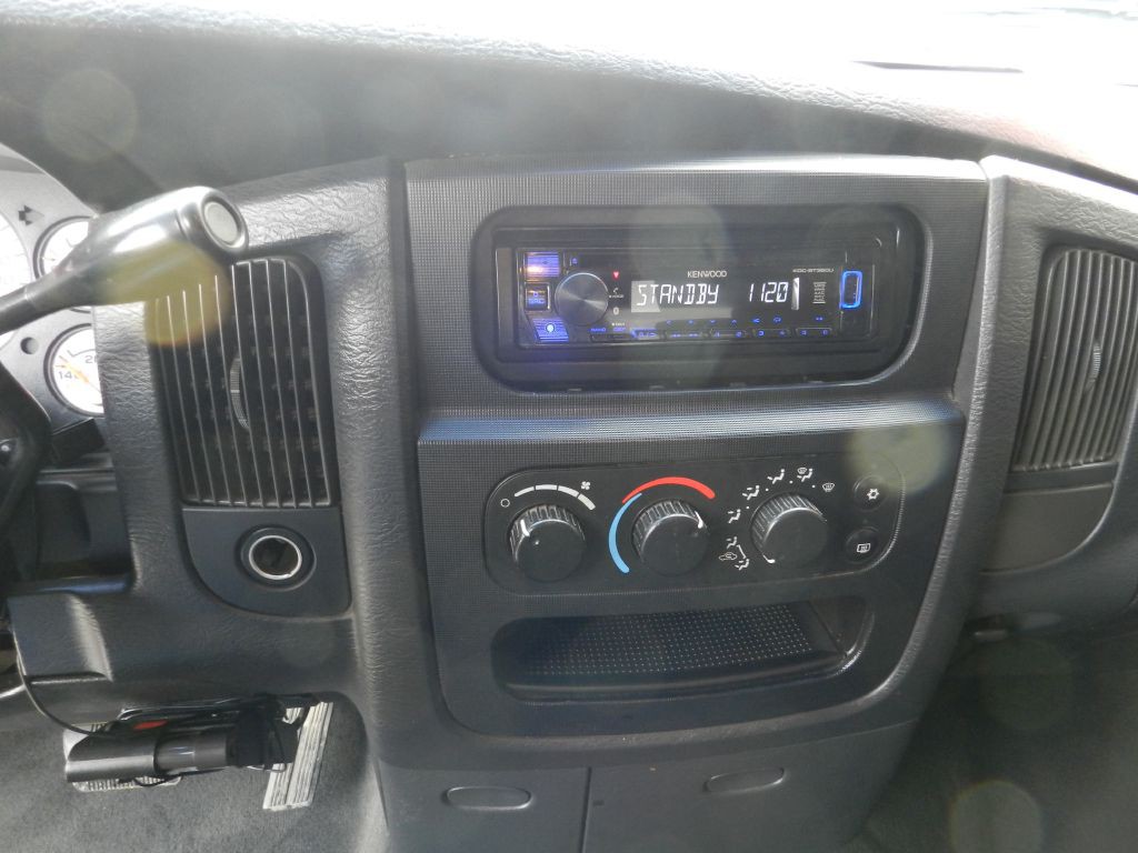 2004 Dodge Ram 2500 Image 15