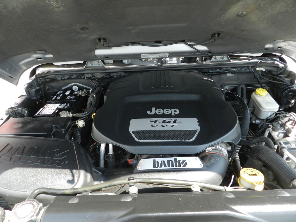 2013 Jeep Wrangler Unlimited Image 20