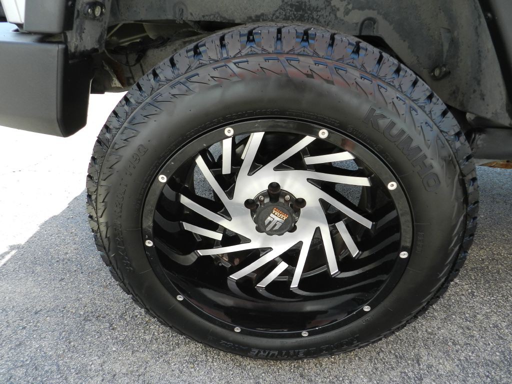 2013 Jeep Wrangler Unlimited Image 22
