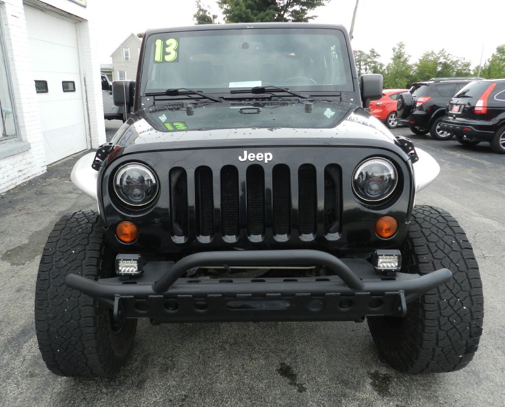 2013 Jeep Wrangler Image 4