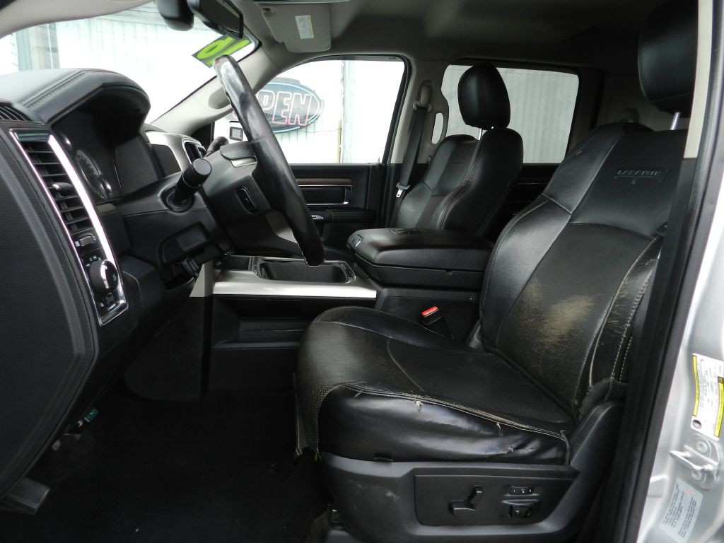 2016 RAM 3500 Image 2