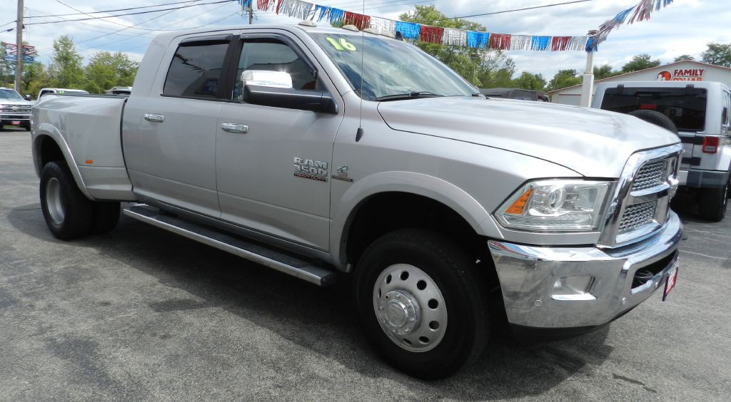2016 RAM 3500 Image 5