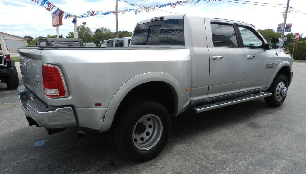 2016 RAM 3500 Image 6