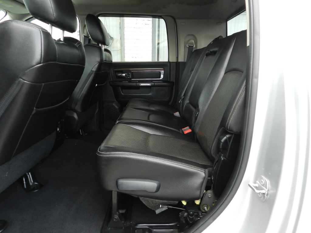 2016 RAM 3500 Image 10