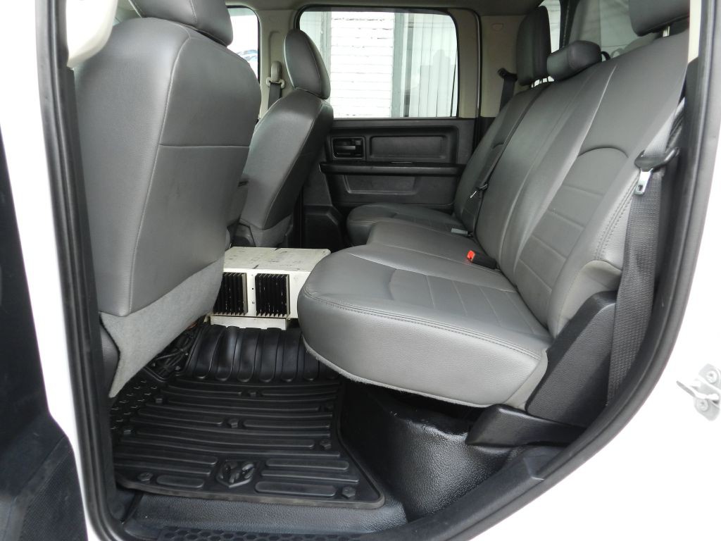 2015 RAM 5500 Image 10