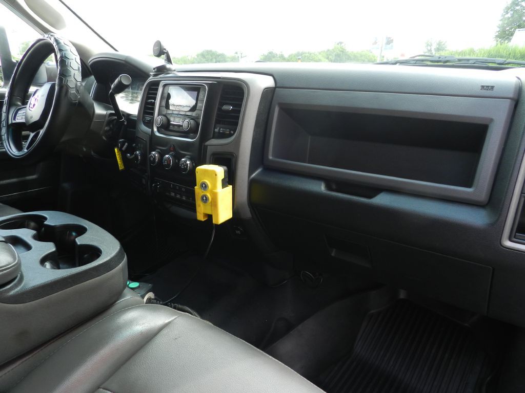 2015 RAM 5500 Image 13