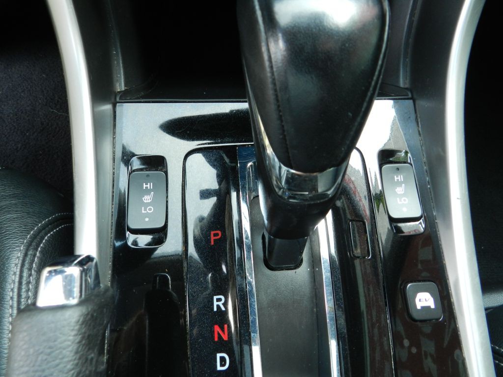 2017 Honda Accord Image 17