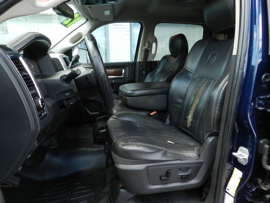 2012 Dodge Ram 3500 Image 2