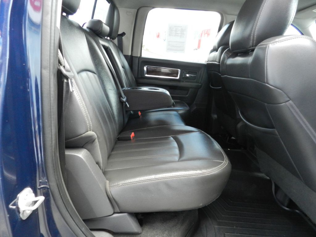 2012 Dodge Ram 3500 Image 12