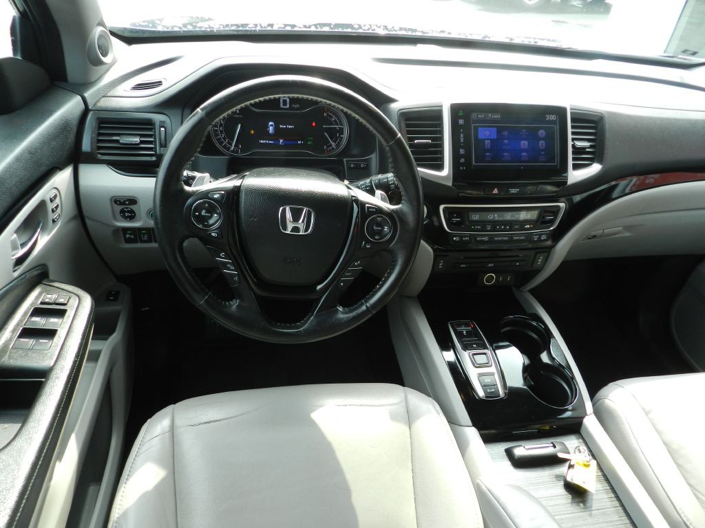 2016 Honda Pilot Image 9