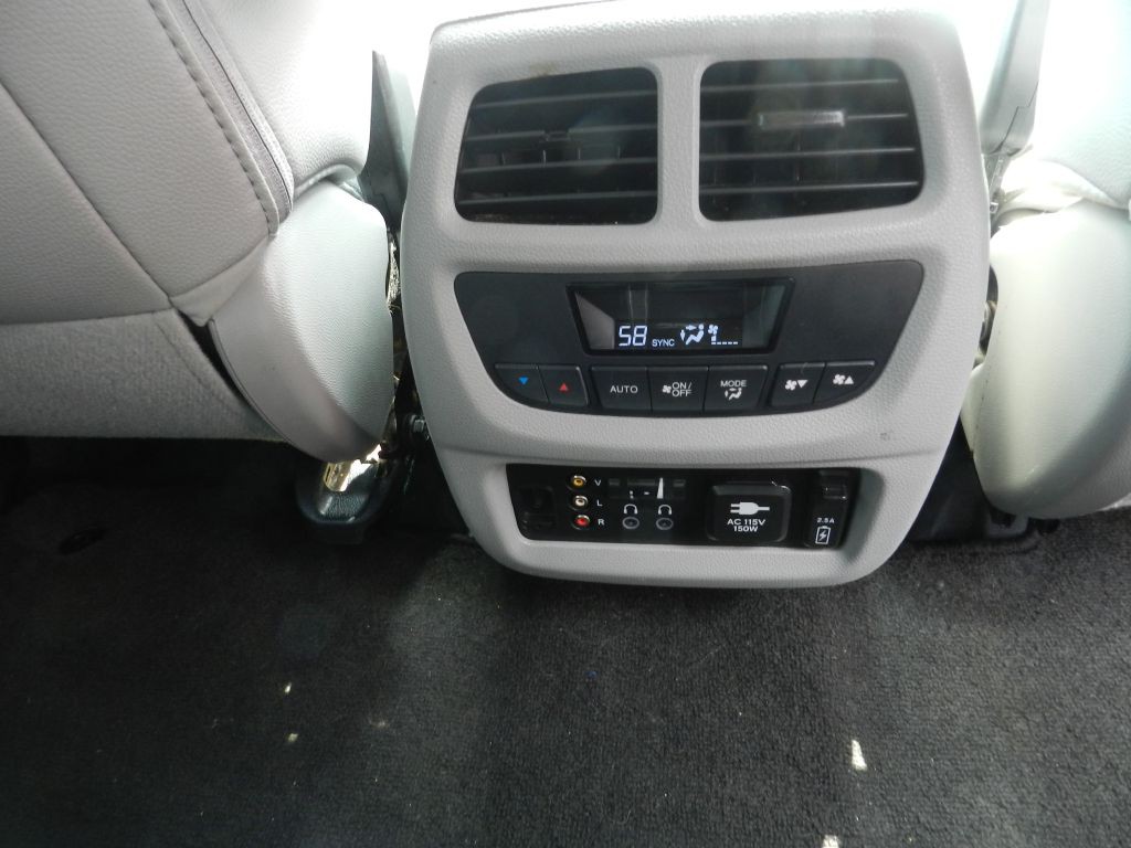 2016 Honda Pilot Image 16