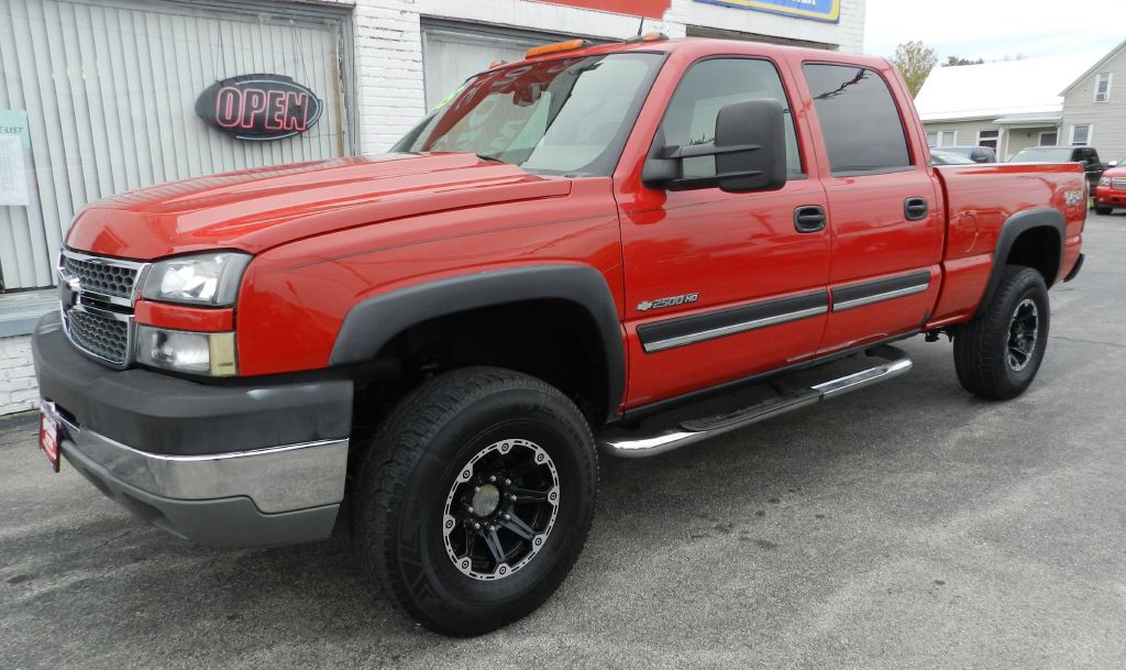 2005 Chevrolet Silverado 1500 Image 3