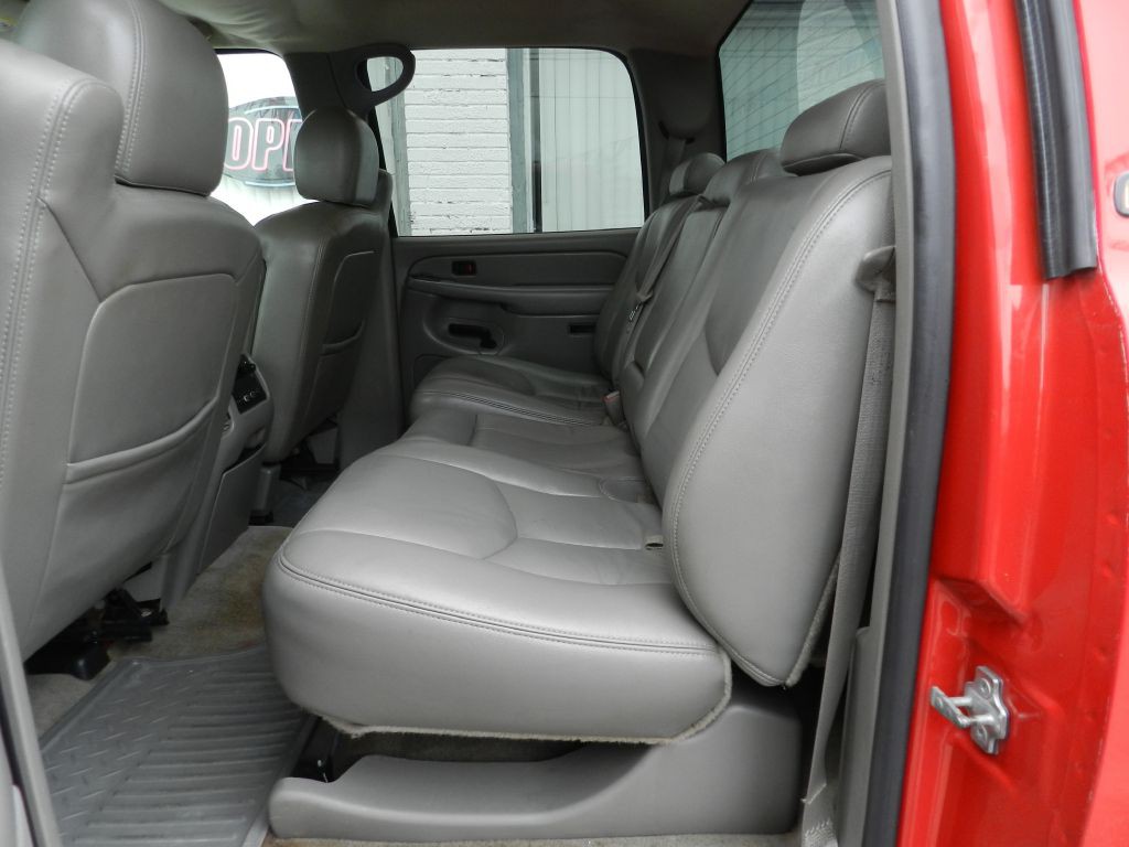 2005 Chevrolet Silverado 1500 Image 10