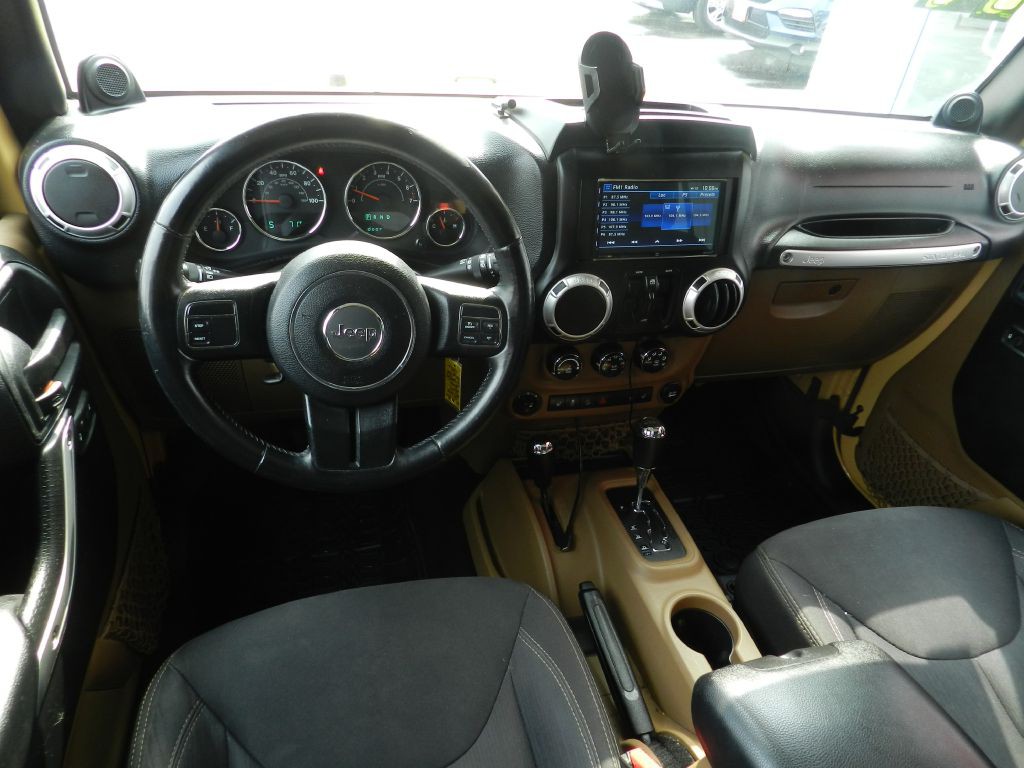 2014 Jeep Wrangler Unlimited Image 9