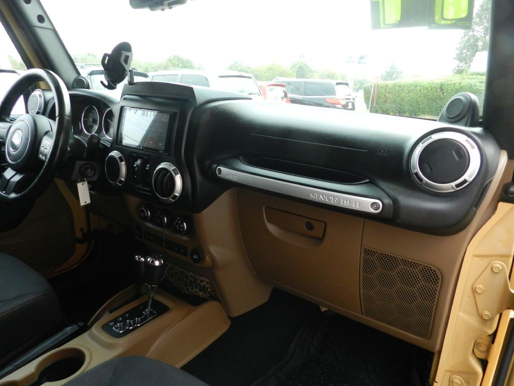 2014 Jeep Wrangler Unlimited Image 13