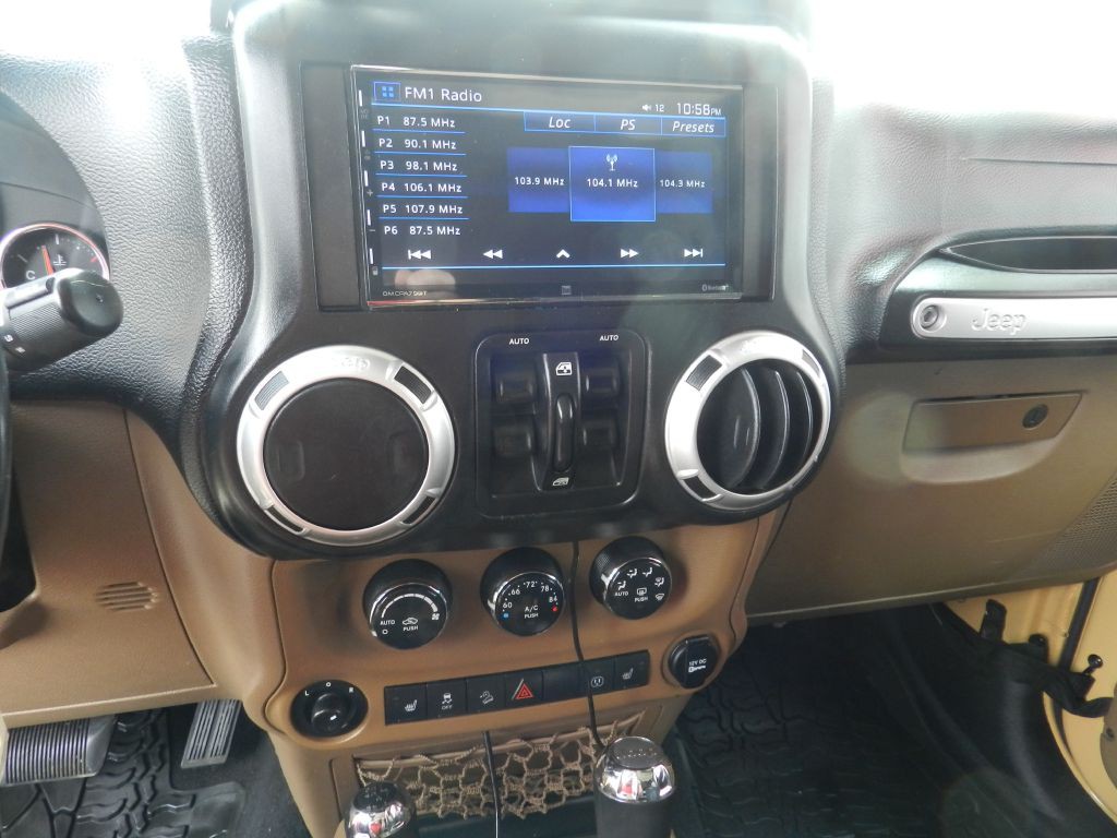 2014 Jeep Wrangler Unlimited Image 17