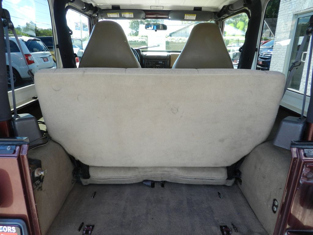 2002 Jeep Wrangler Image 14