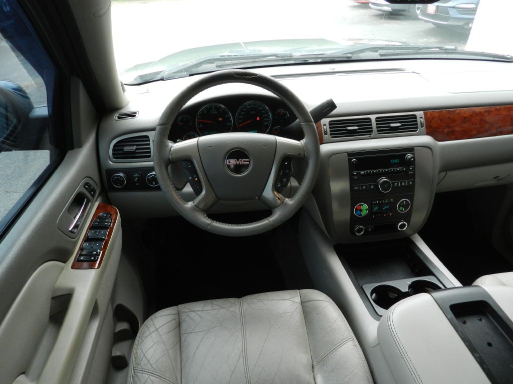 2011 GMC Sierra Image 9
