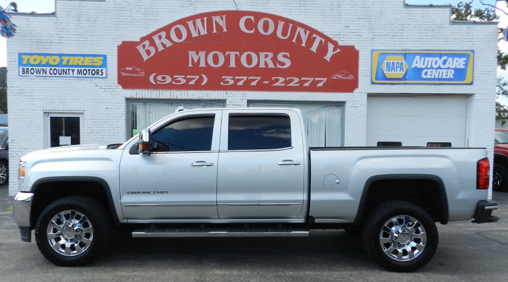 2018 GMC Sierra Image 1