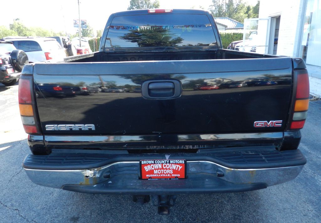 2004 GMC Sierra Image 7