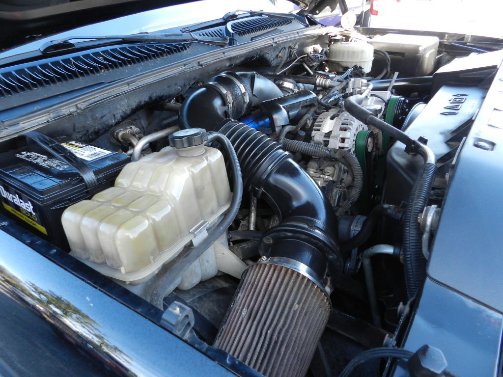 2004 GMC Sierra Image 20