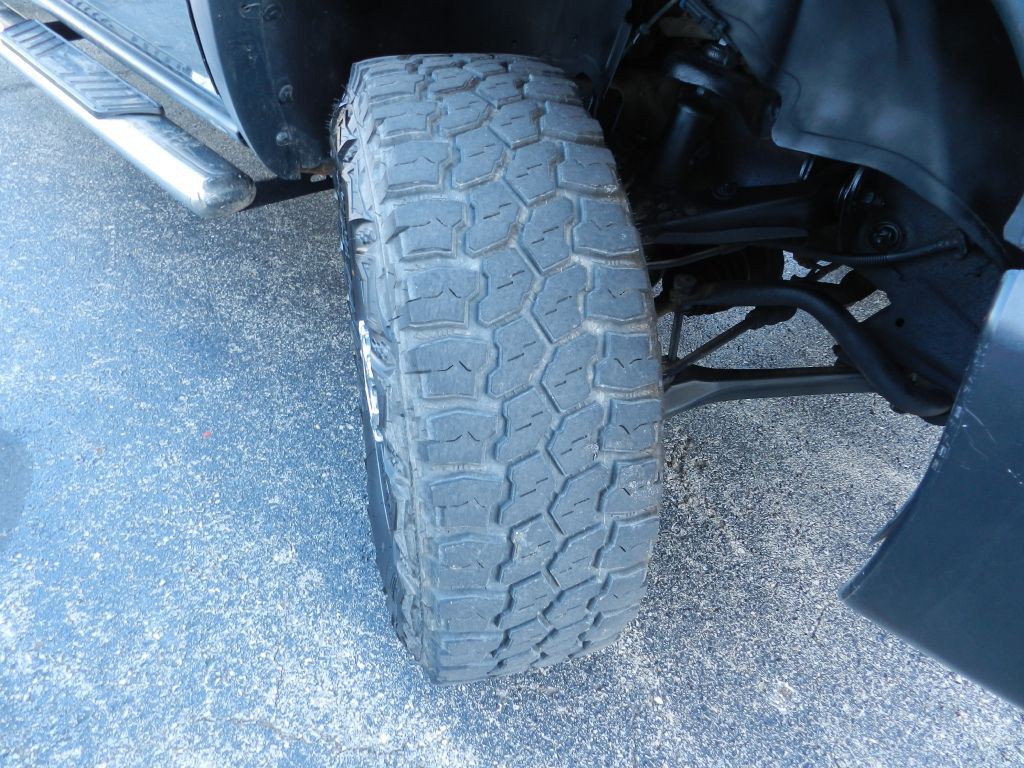 2004 GMC Sierra Image 22