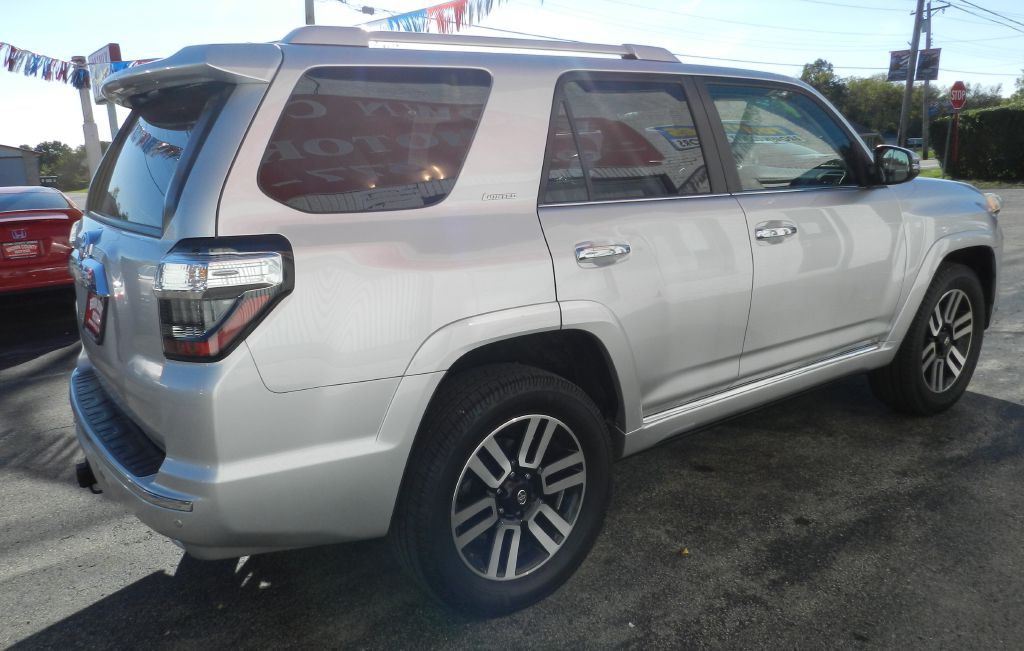 2014 Toyota 4Runner Image 6