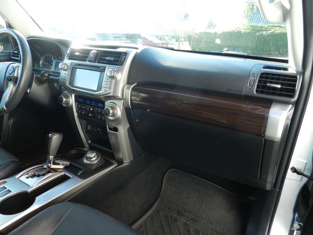 2014 Toyota 4Runner Image 13