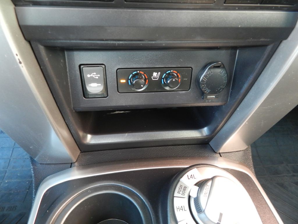 2014 Toyota 4Runner Image 19