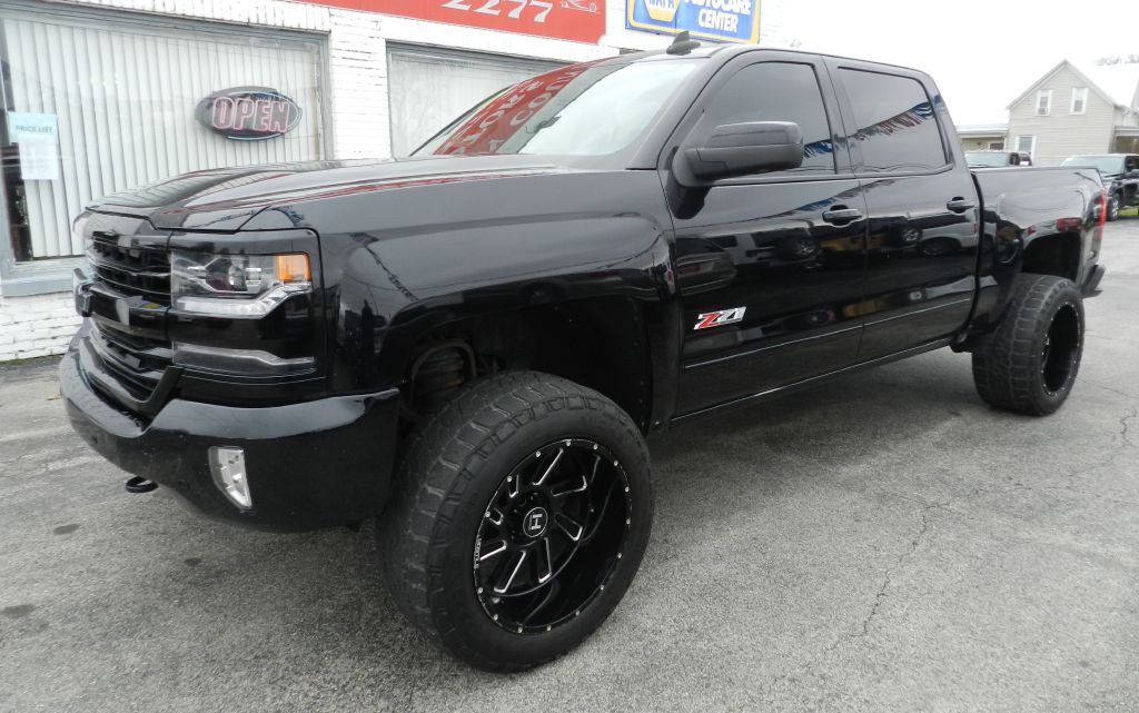 2017 Chevrolet Silverado 1500 Image 3