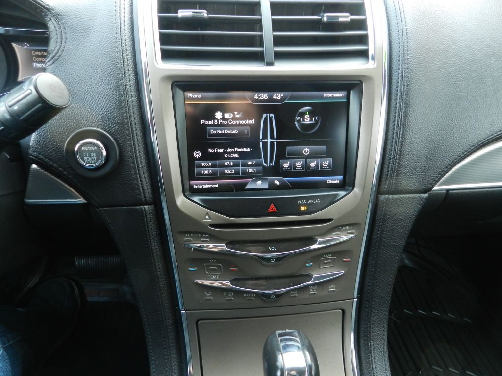 2015 Lincoln MKX Image 16