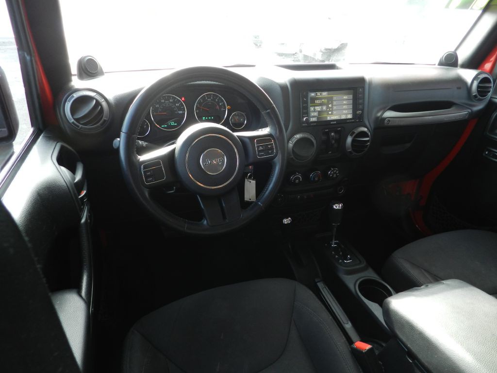 2014 Jeep Wrangler Unlimited Image 9