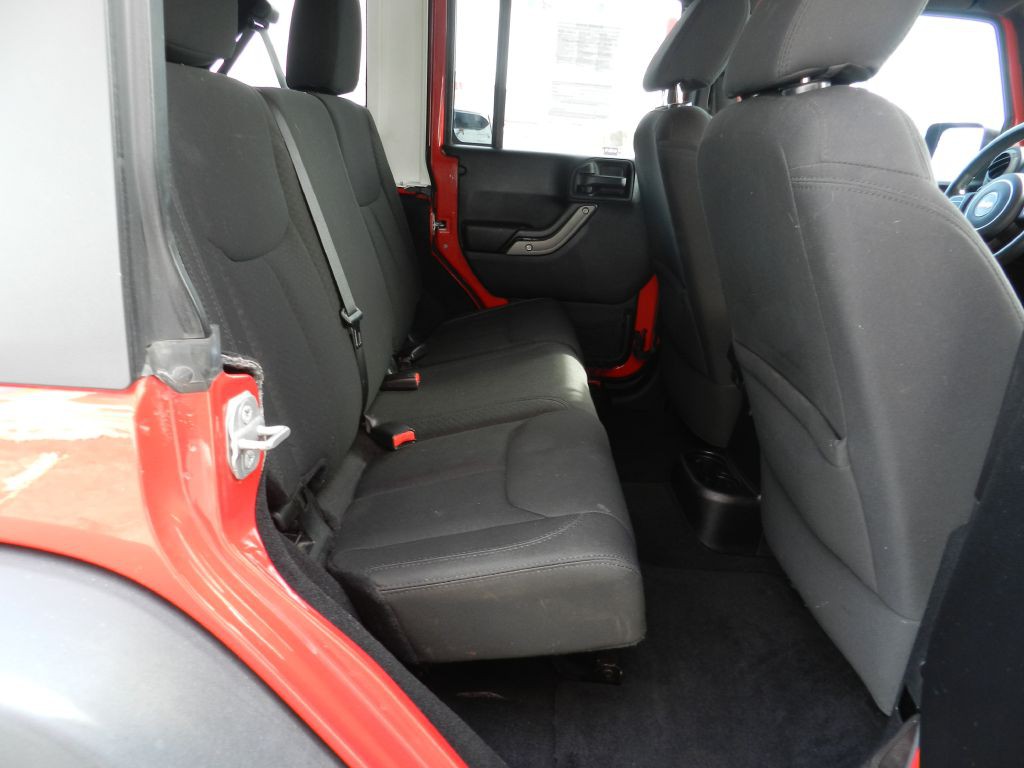 2014 Jeep Wrangler Unlimited Image 12