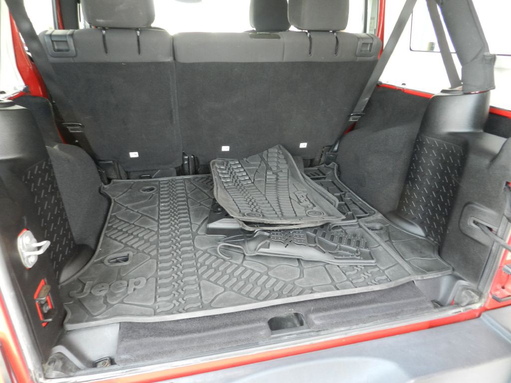 2014 Jeep Wrangler Unlimited Image 16