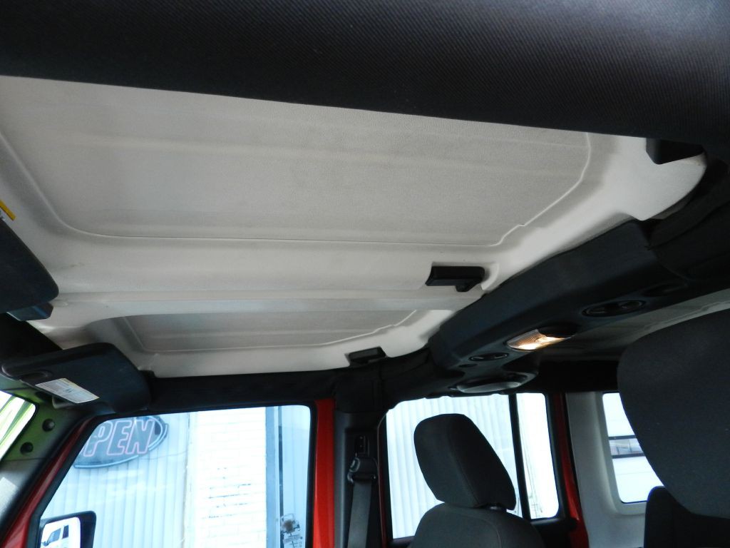 2014 Jeep Wrangler Unlimited Image 19