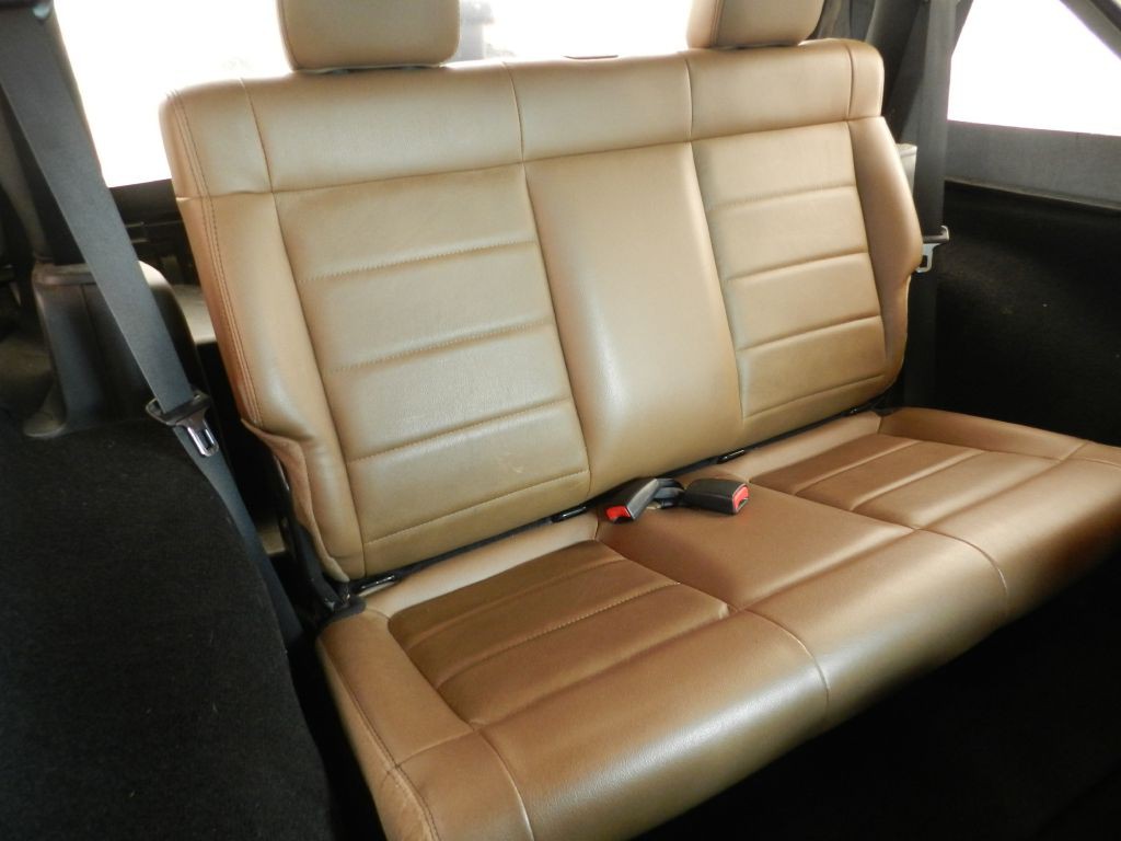 2012 Jeep Wrangler Image 12
