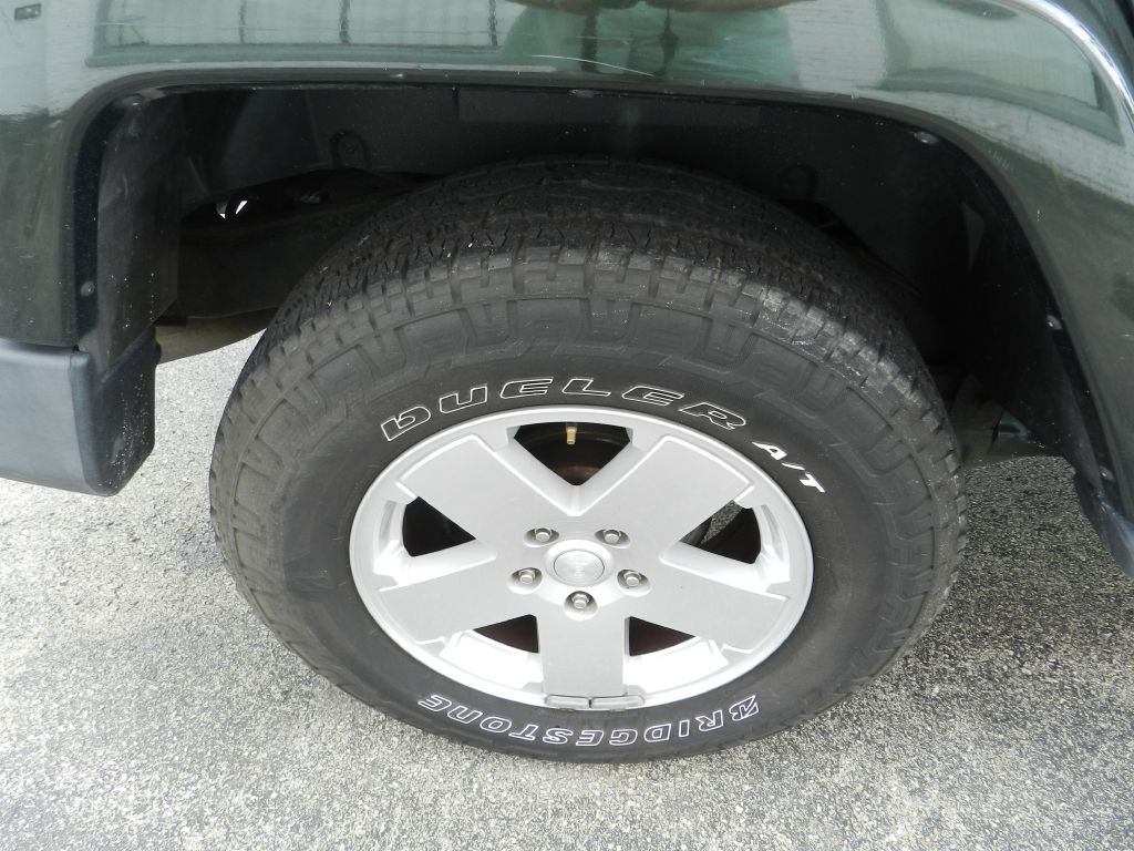 2012 Jeep Wrangler Image 19