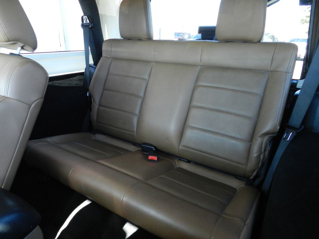 2012 Jeep Wrangler Image 10