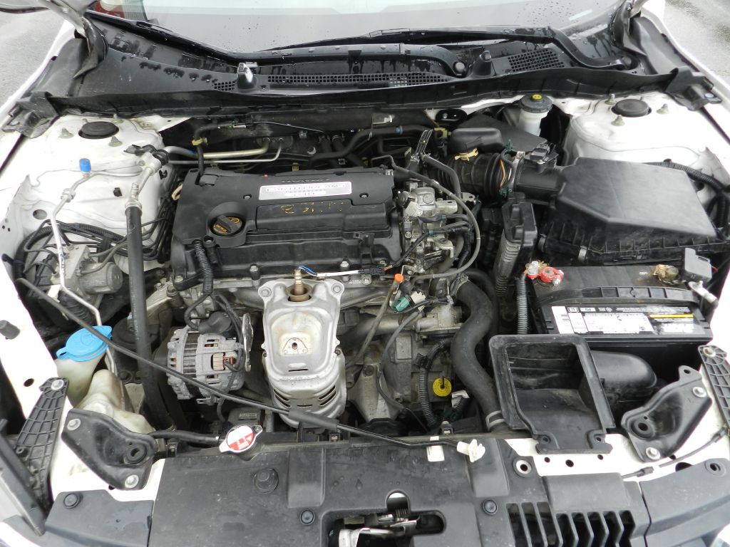 2015 Honda Accord Image 16