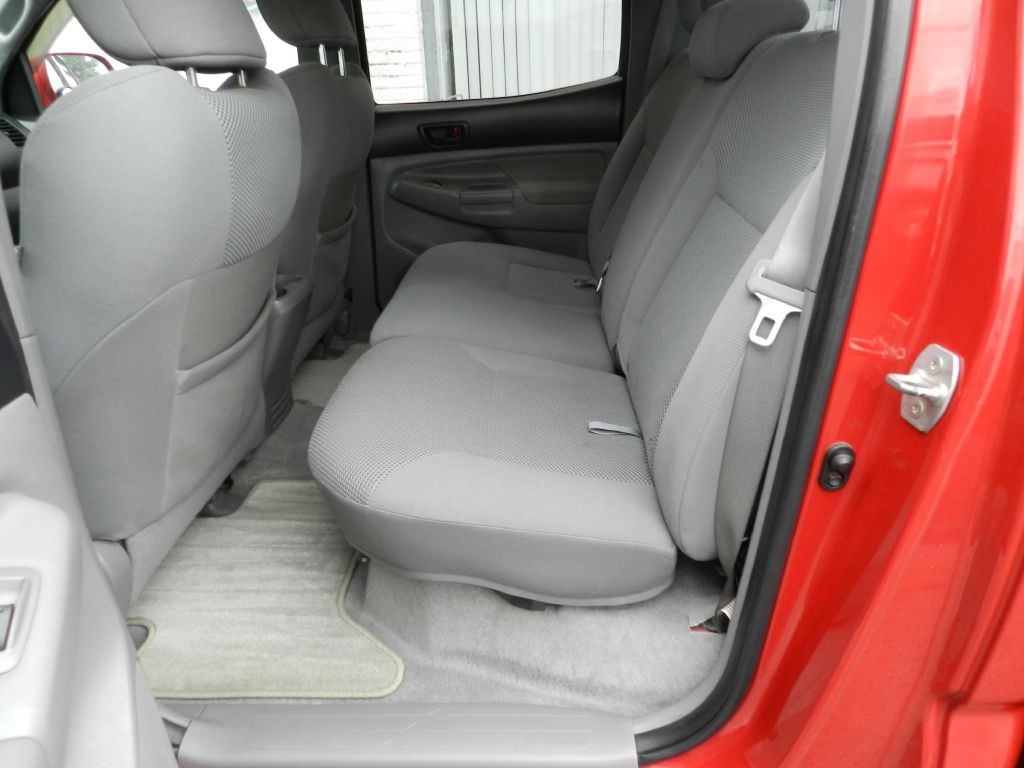 2010 Toyota Tacoma Image 10