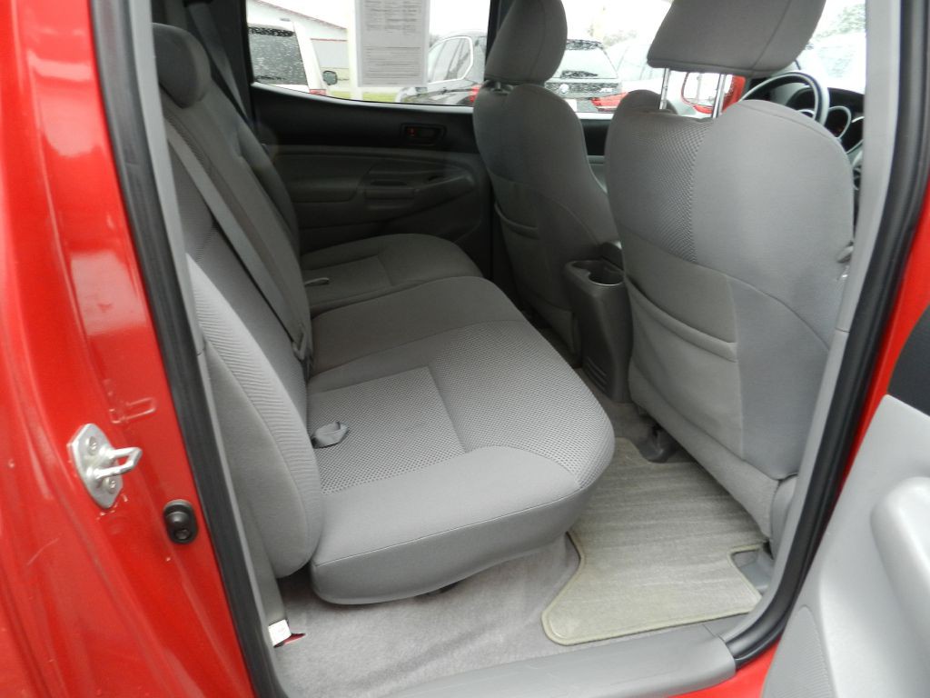 2010 Toyota Tacoma Image 12