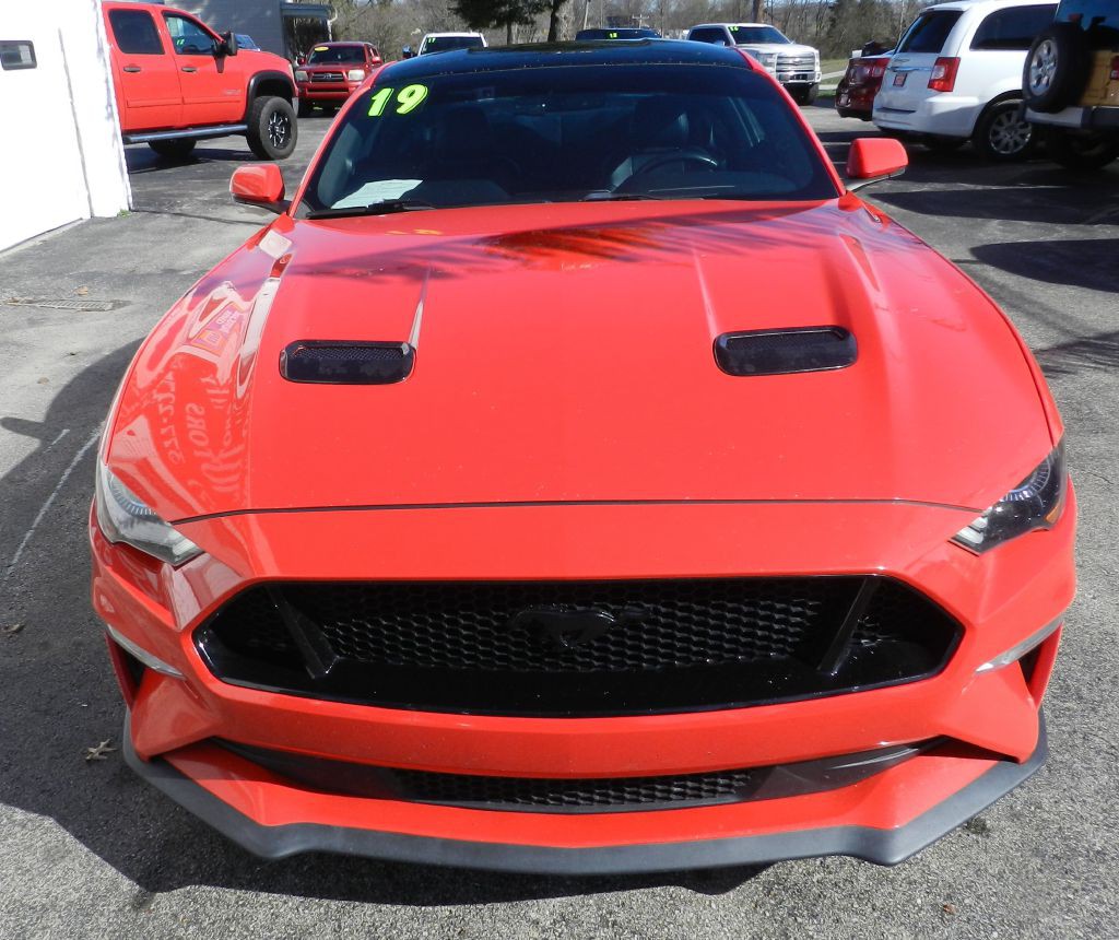 2019 Ford Mustang Image 4