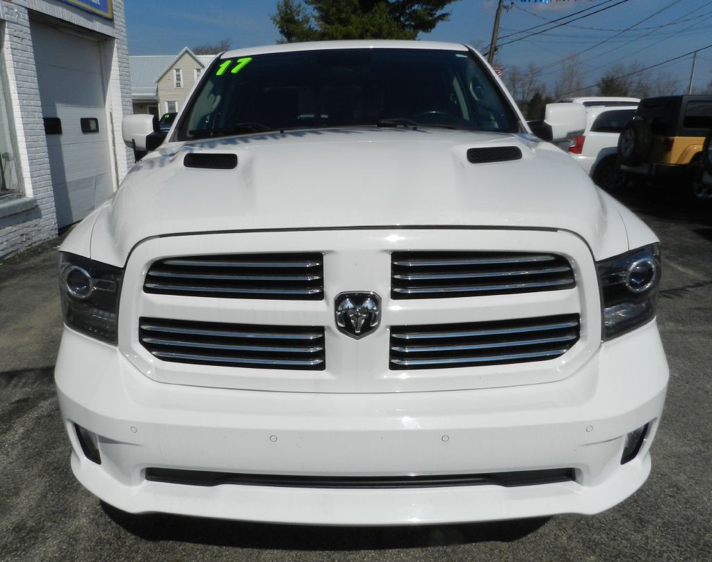 2017 RAM 1500 Image 4