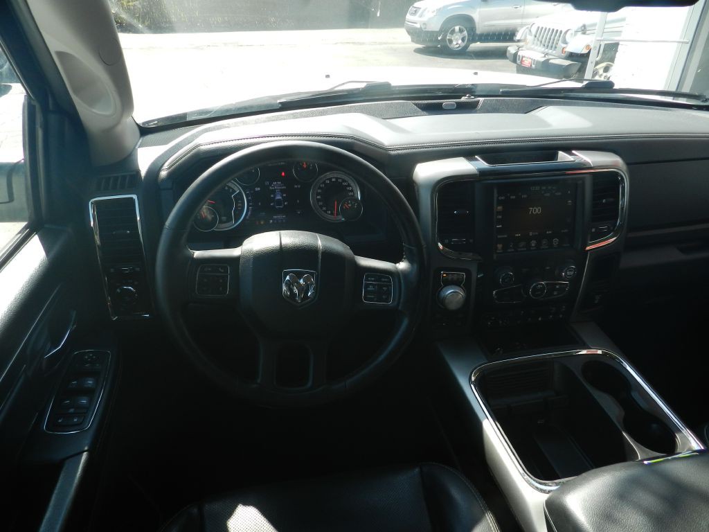 2017 RAM 1500 Image 9