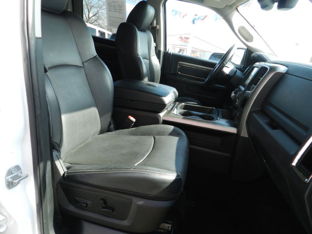 2017 RAM 1500 Image 11