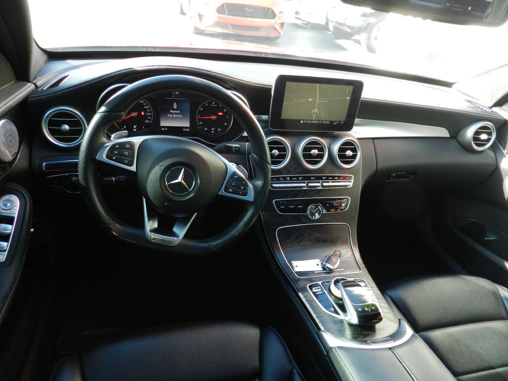 2016 Mercedes-Benz C-Class Image 9